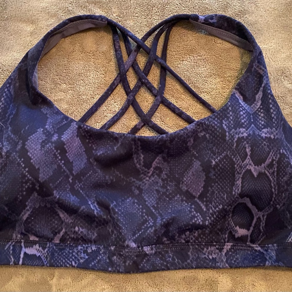 Brand New Victoria’s Secret Dark Blue Snake Print Sports Bra